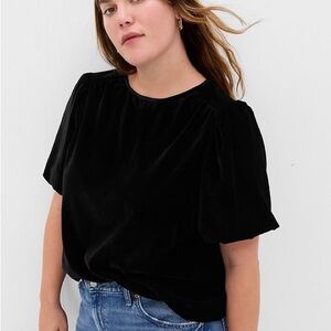 Gap puff sleeve velvet top with bow on the back